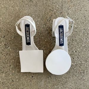 Jacquemus White Square Round Leather Sandals